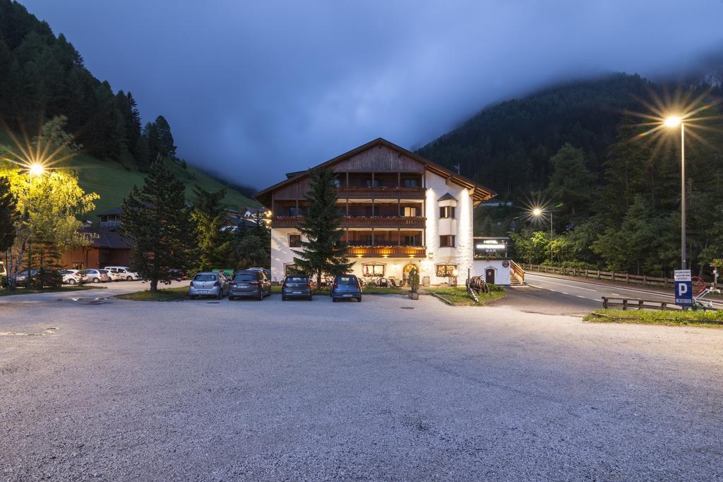 Hotel Casa Alpina - Alpin Haus Selva di Val Gardena Exterior foto